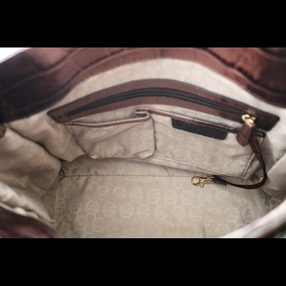 Michael Kors Hamilton Limited Edition Croc Tote - Picture 7 of 8